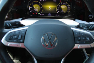 Volkswagen Golf 8 2.0 TDI Life DSG 