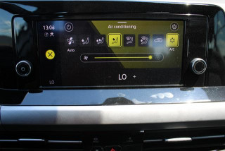 Volkswagen Golf 8 2.0 TDI Life DSG 