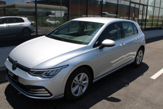 Volkswagen Golf 8 2.0 TDI Life DSG 