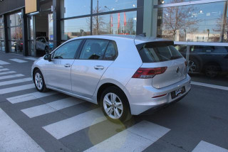 Volkswagen Golf 8 2.0 TDI Life 