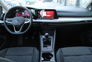 Volkswagen Golf 8 2.0 TDI Life 