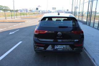 Volkswagen Golf 8 2.0 TDI DSG Life 