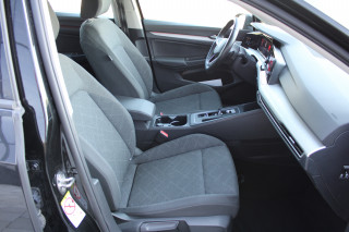 Volkswagen Golf 8 2.0 TDI DSG Life 