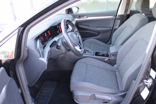 Volkswagen Golf 8 2.0 TDI DSG Life 