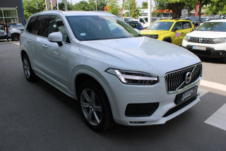 Volvo XC90 2.0 B5 MOMENTUM PRO 