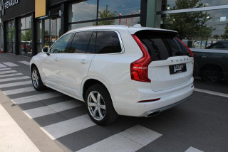 Volvo XC90 2.0 B5 MOMENTUM PRO 