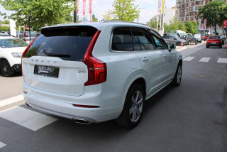 Volvo XC90 2.0 B5 MOMENTUM PRO 