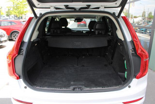 Volvo XC90 2.0 B5 MOMENTUM PRO 