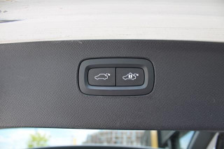 Volvo XC90 2.0 B5 MOMENTUM PRO 