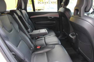 Volvo XC90 2.0 B5 MOMENTUM PRO 
