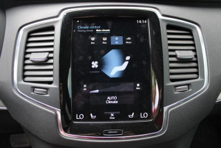 Volvo XC90 2.0 B5 MOMENTUM PRO 