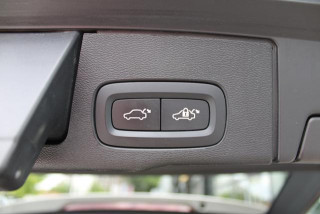 Volvo XC60 2.0 HYBRID 4X4 AUT 