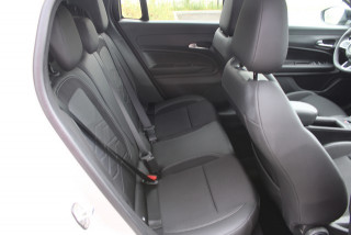 Jeep Avenger 1.2 Hybrid 