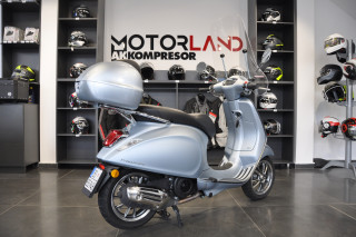 Vespa Primavera 125 