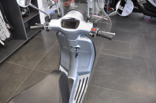 Vespa Primavera 125 