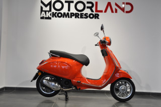 Vespa Primavera 125 
