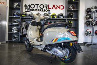 Vespa primavera 125 