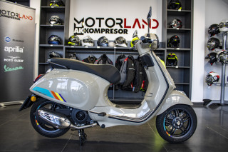 Vespa primavera 125 