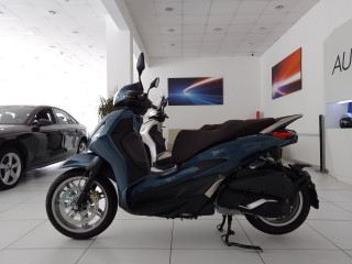 Piaggio Beverly 300