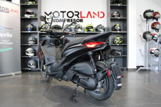 Piaggio BEVERLY 400 Sport 