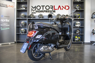 Vespa GTS 300 SUPER 