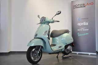 Vespa GTS 300 SUPER 
