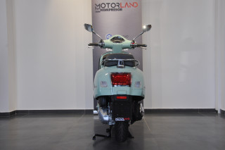 Vespa GTS 300 SUPER 