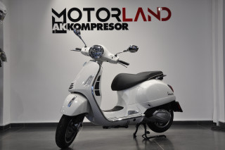 Vespa GTS SUPER 310 