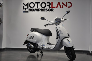 Vespa GTS SUPER 310 