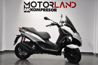 Piaggio MP3 300 