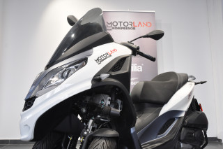 Piaggio MP3 300 