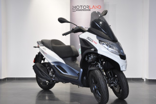 Piaggio MP3 300 