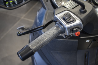 Piaggio MP3 300 Sport 