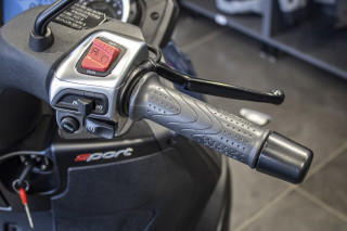 Piaggio MP3 300 Sport 