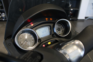 Piaggio MP3 300 Sport 