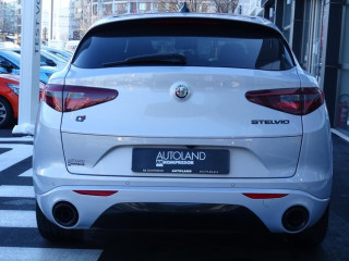 Alfa Romeo Stelvio 2.0T Veloce AT8 Q4 