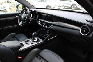Alfa Romeo Stelvio 2.0 VELOCE AUT 