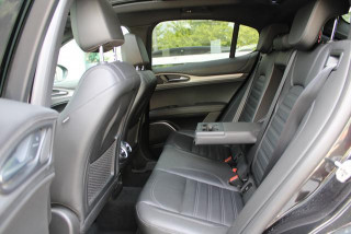 Alfa Romeo Stelvio 2.0 VELOCE AUT 