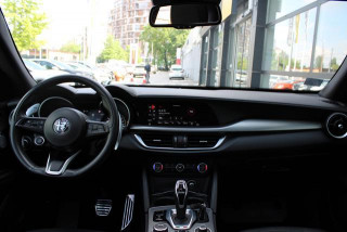 Alfa Romeo Stelvio 2.0 VELOCE AUT 