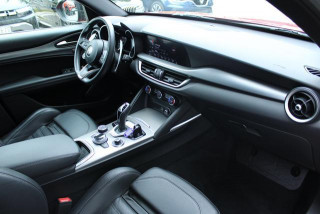 Alfa Romeo Stelvio 2.0 VELOCE AUT 