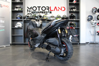 Aprilia SR GT 400 