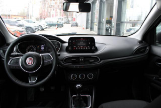 Fiat Tipo 1.4 LIFE 