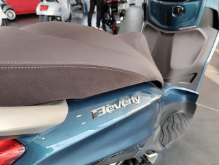 Piaggio Beverly 300 