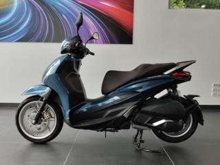 Piaggio Beverly 300 