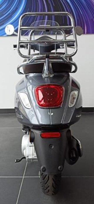 Vespa Primavera 50 Touring