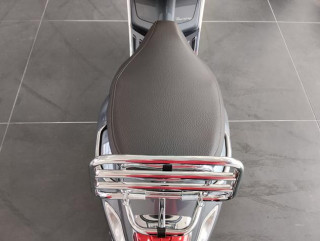 Vespa Primavera 50 Touring