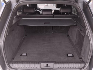 Land Rover Range Rover Sport 3.0 HSE AUT 4WD