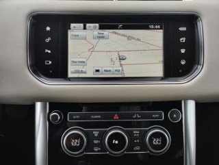 Land Rover Range Rover Sport 3.0 HSE AUT 4WD