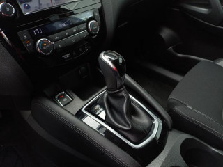 Nissan Qashqai 1.6 dCi N-Connecta Plus AUT