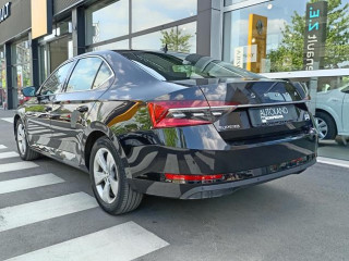 Škoda Superb 2.0 TDI Ambition DSG